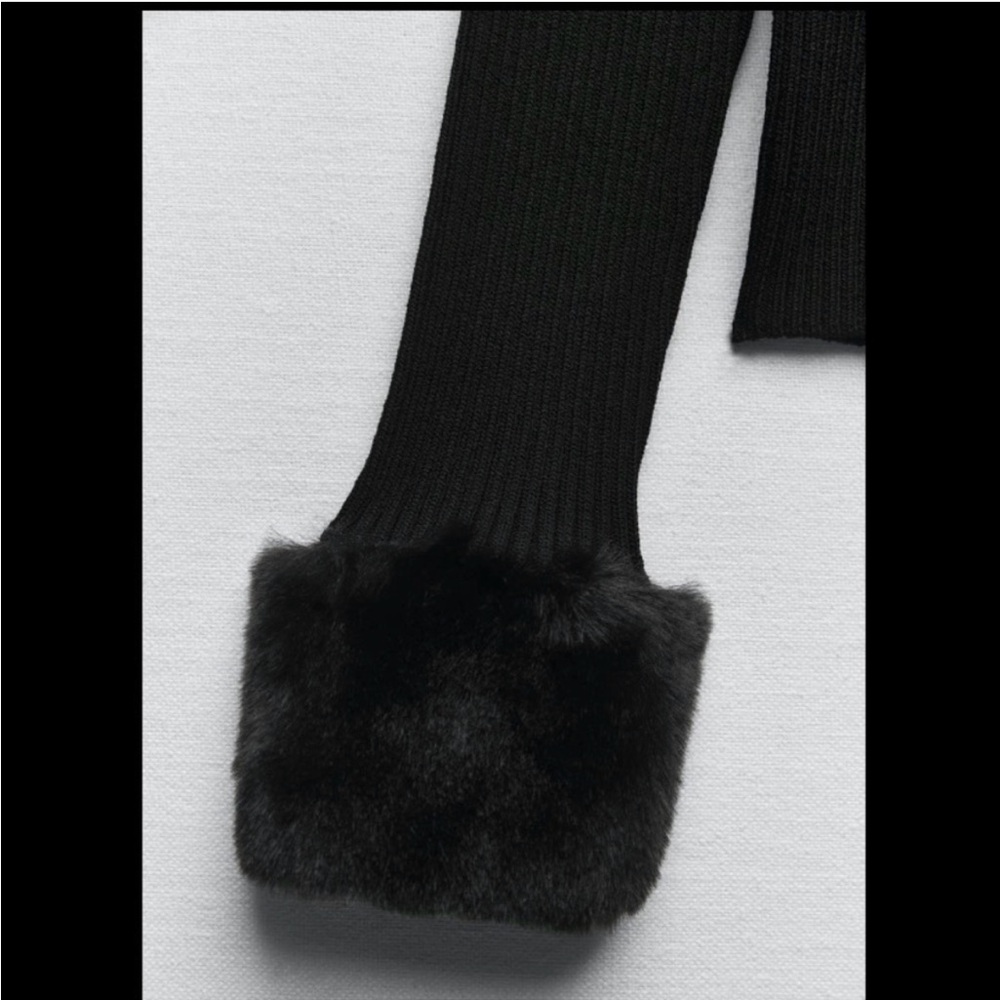 Zara Black Cardigan with Faux Fur Cuffs - Picture 3 of 3